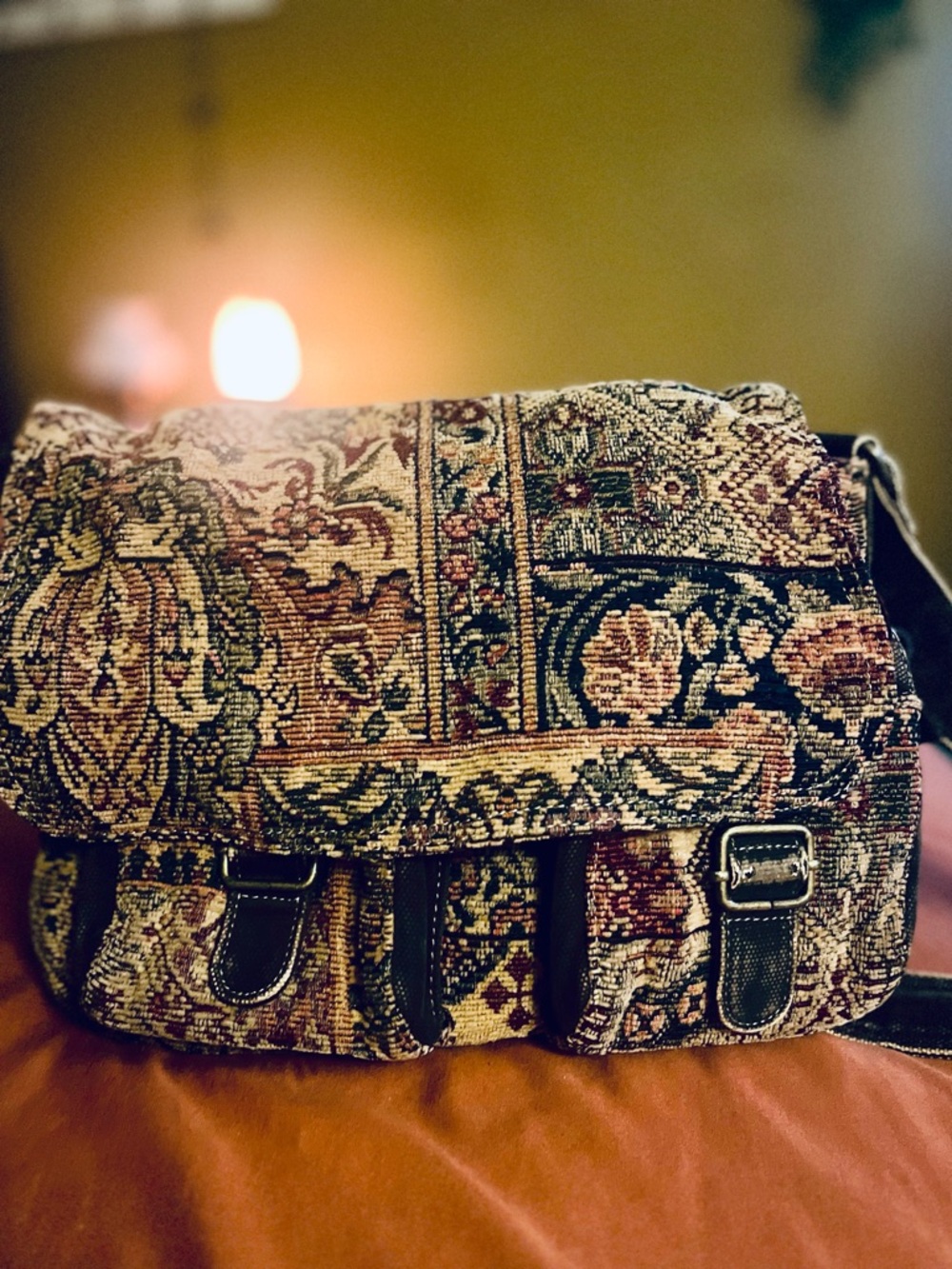 ✔️Fossil Tapestry-Style Multicolor Shoulder Bag
